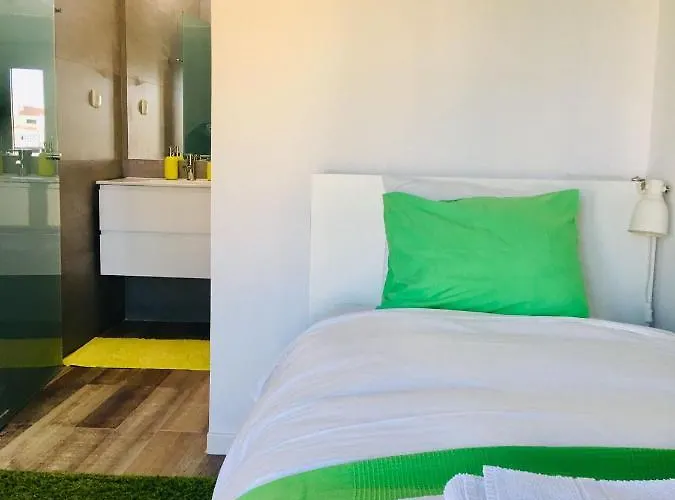 Marina Village 度假居 *